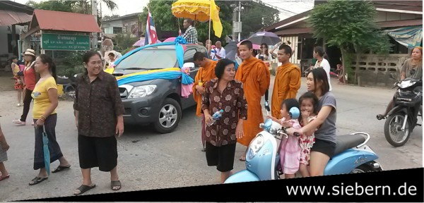 Motorroller fahren in Thailand
